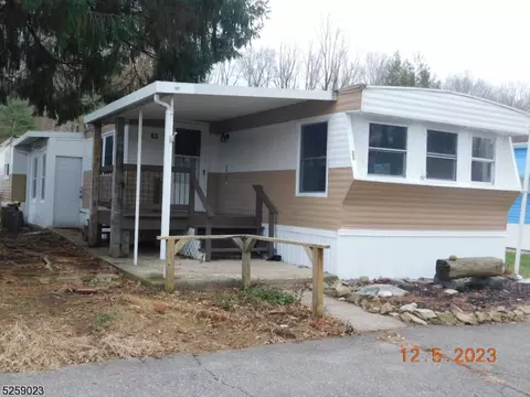 56 Valley Vw, Oxford Twp, NJ 07863
