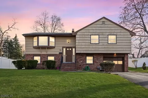37 Ralph Pl, Morristown, NJ 07960