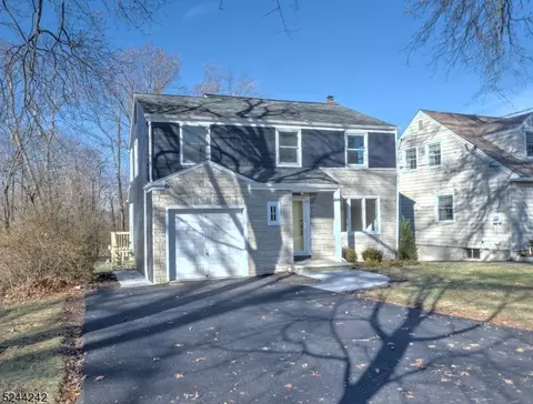 112 Elmwood Rd, Verona, NJ 07044