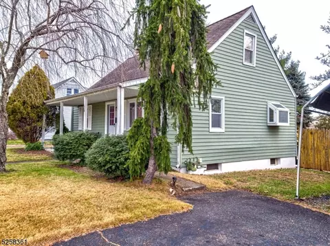 38 Allen St, Flemington, NJ 08822