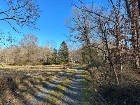 52 Morning Glory Rd # A, Warren, NJ 07059