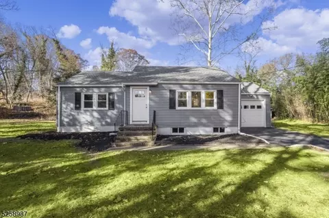 9 Walnut St, Denville, NJ 07834