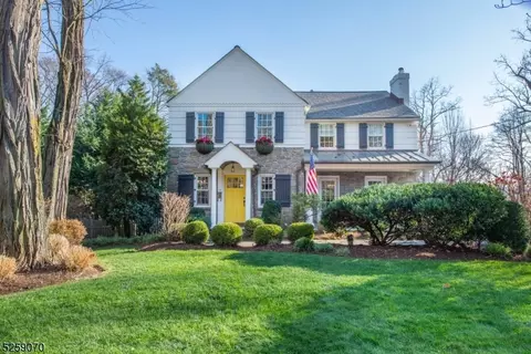 34 South Ter, Millburn Twp, NJ 07078