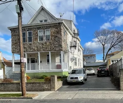 669 E 30th St #3, Paterson, NJ 07513