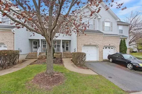 323 Hawthorne Rd, North Brunswick Twp, NJ 08902