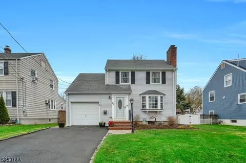 90 Henshaw Ave, Springfield, NJ 07081