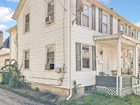 14 School St, Washington, NJ 07882