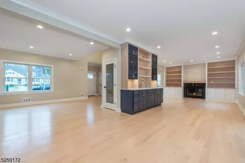 7 Harvey Dr, Summit, NJ 07901 photo 4