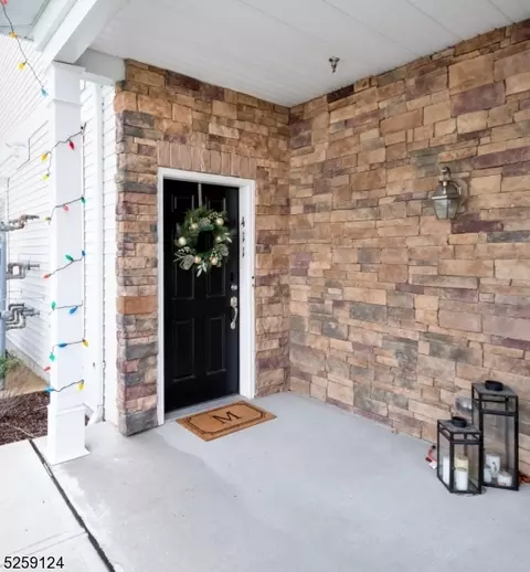 411 Parkview Ln, Rockaway, NJ 07866