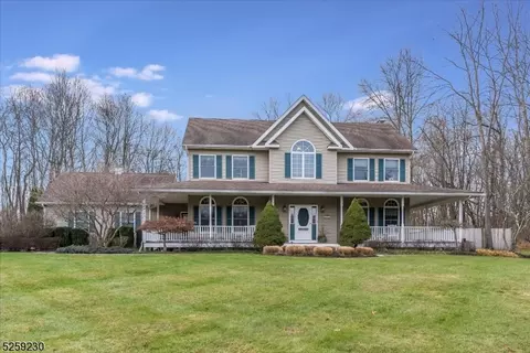 24 Church Rd, Newton, NJ 07860