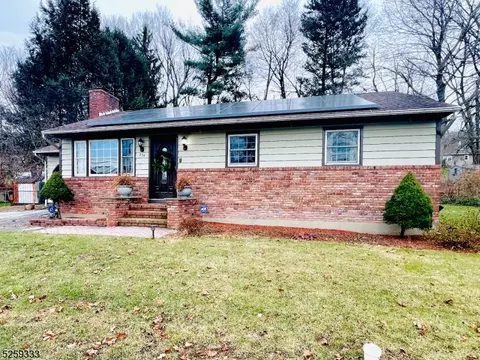 329 Main St, Ogdensburg, NJ 07439