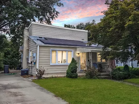 136 Caley Ave, Mount Holly, NJ 08060