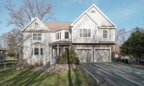 4 Richard Mine Rd, Wharton, NJ 07885