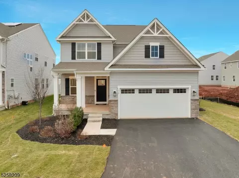 59 Oakwood Blvd, Union Twp, NJ 08867
