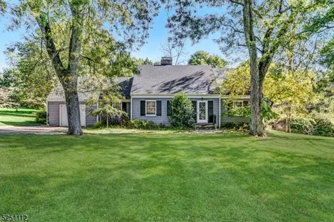 978 Spring Run Ln, Bridgewater Twp, NJ 08836