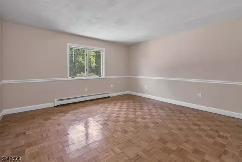 69 Colonial Rd, Wayne, NJ 07470 photo 18