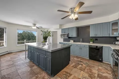 69 Colonial Rd, Wayne, NJ 07470 photo 8