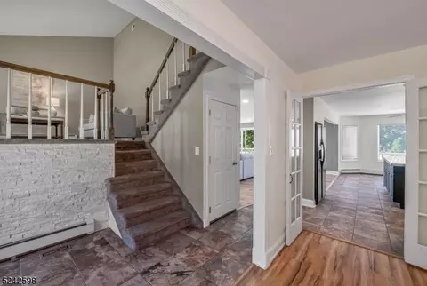 69 Colonial Rd, Wayne, NJ 07470 photo 2