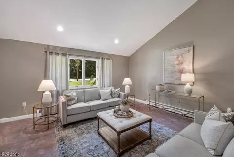 69 Colonial Rd, Wayne, NJ 07470 photo 3