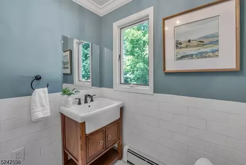 69 Colonial Rd, Wayne, NJ 07470 photo 14