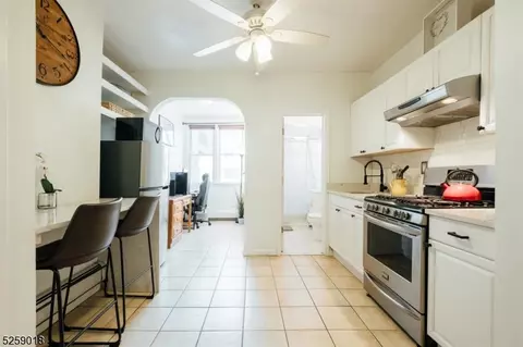 212 Jackson St #3A, Hoboken, NJ 07030