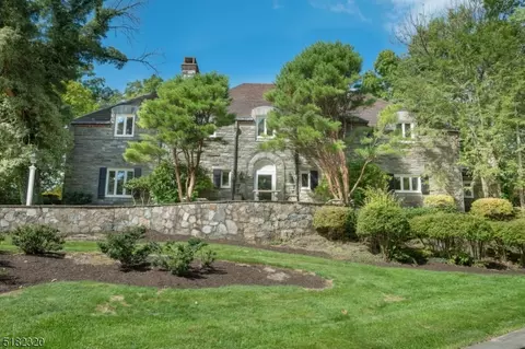 210 E Mountain Rd, Sparta, NJ 07871