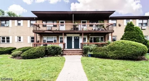 55 Gill Ln, Iselin, NJ 08830