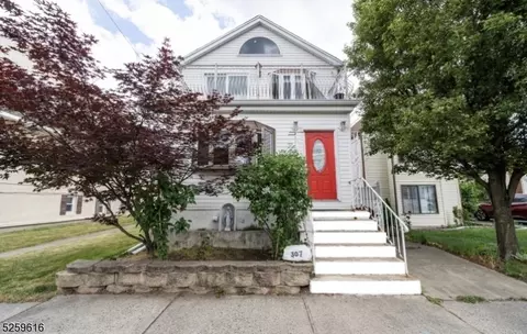 307 Garibaldi Ave, Lodi, NJ 07644