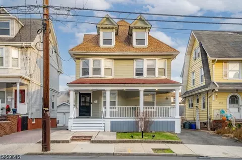 685 Ridge St, Newark, NJ 07104