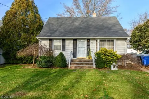 42 W Cliff Rd, Woodbridge Twp, NJ 07067