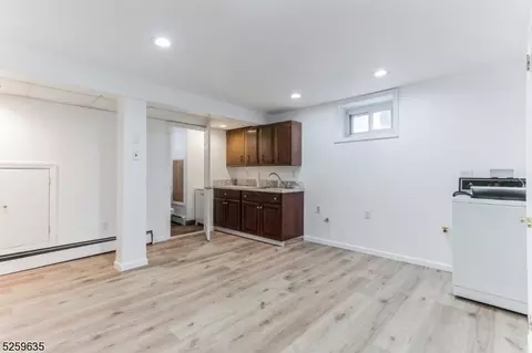 160 Valley Rd, Wayne, NJ 07470 photo 25