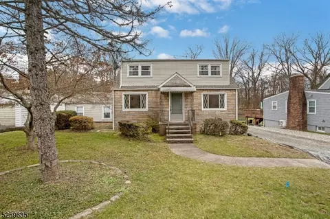 160 Valley Rd, Wayne, NJ 07470 photo 2