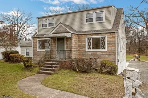 160 Valley Rd, Wayne, NJ 07470