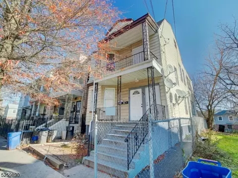 462 S 14th St, Newark, NJ 07103