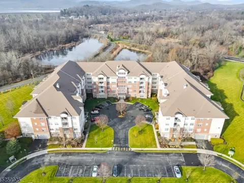 9207 Warrens Way, Wanaque, NJ 07465