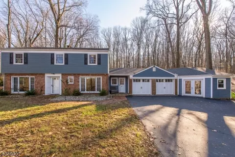 9 Spring Mountain Rd, Califon, NJ 07830