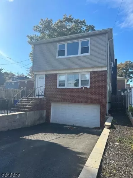 97 Norman Rd, Newark, NJ 07106