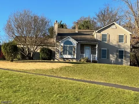 43 Sarepta Rd, Belvidere, NJ 07823