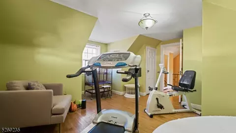 277 Standish Ave, Hackensack, NJ 07601 photo 24