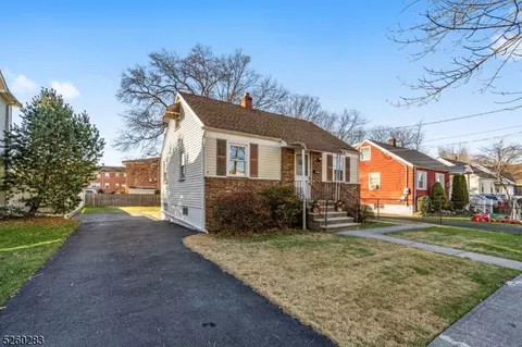 144 Bridge St, Roselle Park, NJ 07204