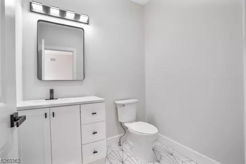 697 S 2nd St, Plainfield, NJ 07060 photo 11