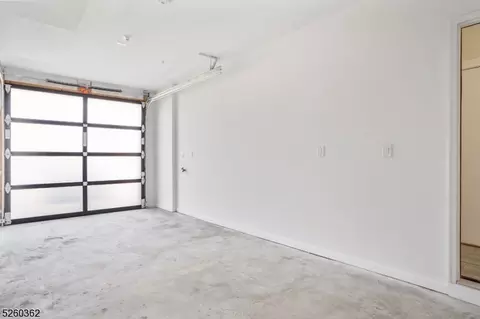 697 S 2nd St, Plainfield, NJ 07060 photo 9