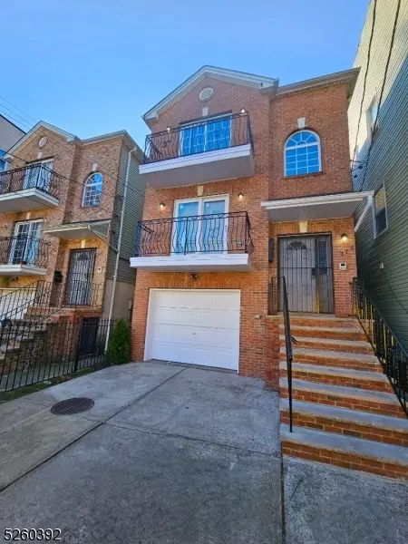 372 Avon Ave, Newark, NJ 07108