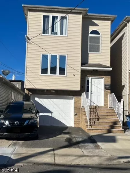 313 S 7th St, Elizabeth, NJ 07202