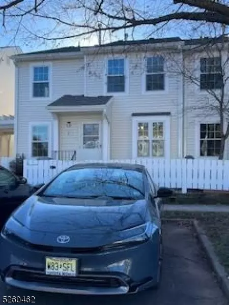 27 Almond Dr #27, Somerset, NJ 08873