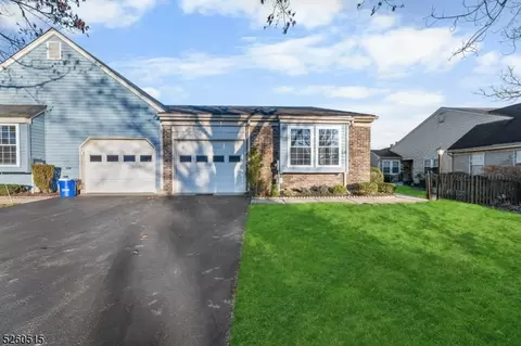16 Patrick Henry Ct # A, Monroe Township, NJ 08831