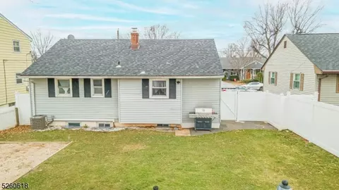 43 Bridge St, Woodbridge Twp, NJ 07077