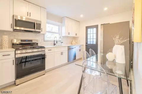 21 5th Ave, Wanaque Boro, NJ 07420 photo 5
