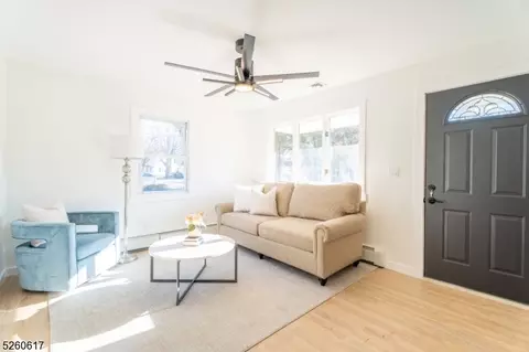 21 5th Ave, Wanaque Boro, NJ 07420 photo 3