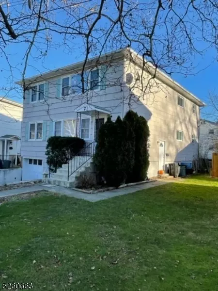 7 Cooper Dr, Boonton, NJ 07005